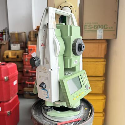 Leica TS09 Total Station with 1G Mass Data Storage 1000m Non Prism Distance and Auto Leveling ±3 Arc Minutes for Accurate Surveying